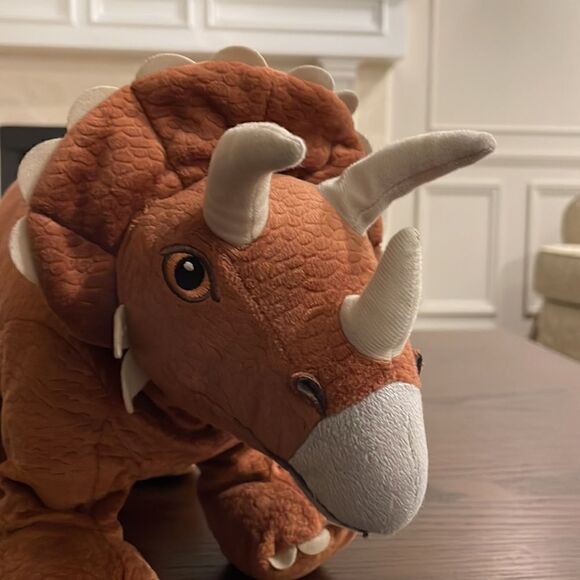JÄTTELIK Soft toy, dinosaur/dinosaur/triceratops Reddish brown 18” long EUC - Picture 6 of 7